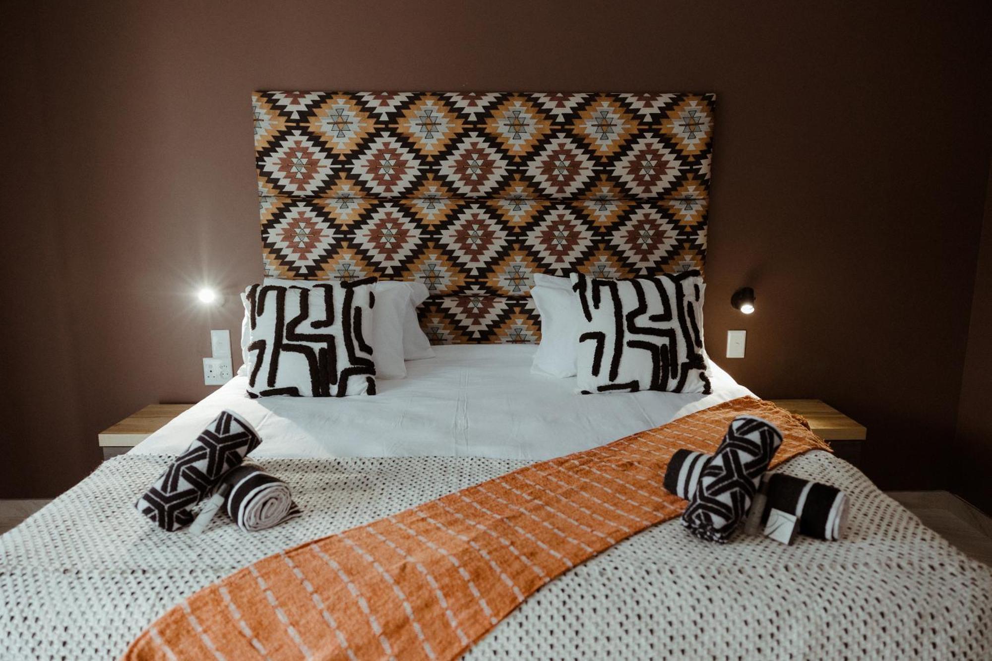Out Of Africa Town Lodge Otjiwarongo Exteriör bild